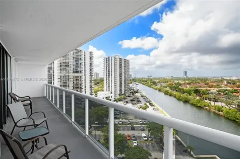 20505 E Country Club Drive Aventura FL 33180
