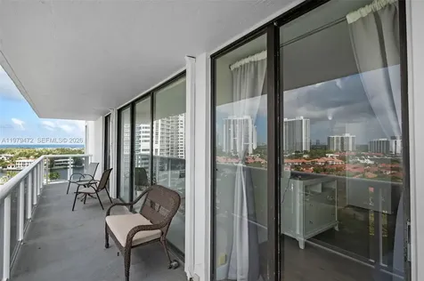 20505 E Country Club Drive Aventura FL 33180