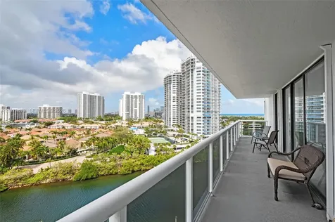 20505 E Country Club Drive Aventura FL 33180