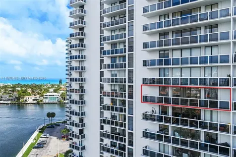 20505 E Country Club Drive Aventura FL 33180