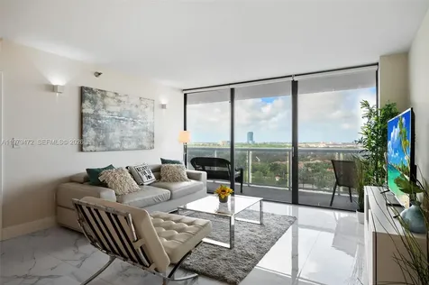 20505 E Country Club Drive Aventura FL 33180