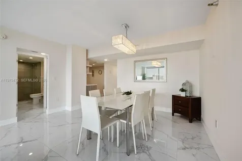 20505 E Country Club Drive Aventura FL 33180