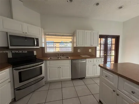 1090 NW 128th Court Miami FL 33182