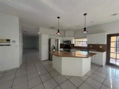 1090 NW 128th Court Miami FL 33182