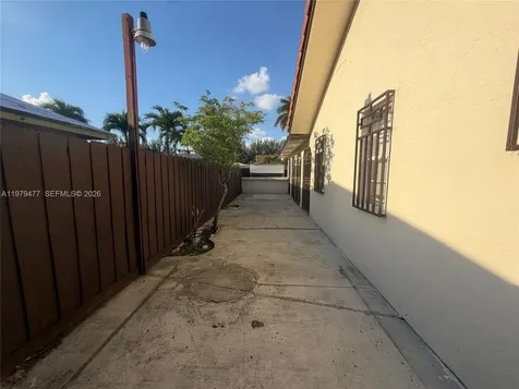1090 NW 128th Court Miami FL 33182