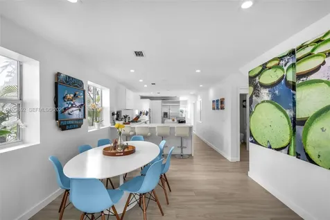 707 W 54th Street Miami Beach FL 33140