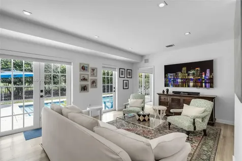 707 W 54th Street Miami Beach FL 33140