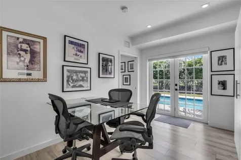 707 W 54th Street Miami Beach FL 33140