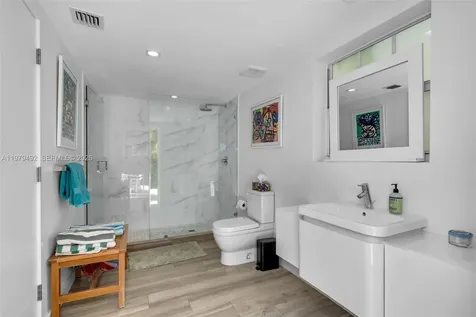 707 W 54th Street Miami Beach FL 33140