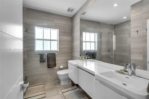 707 W 54th Street Miami Beach FL 33140