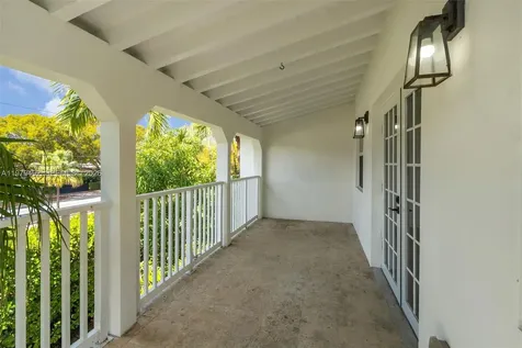 707 W 54th Street Miami Beach FL 33140