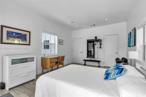707 W 54th Street Miami Beach FL 33140