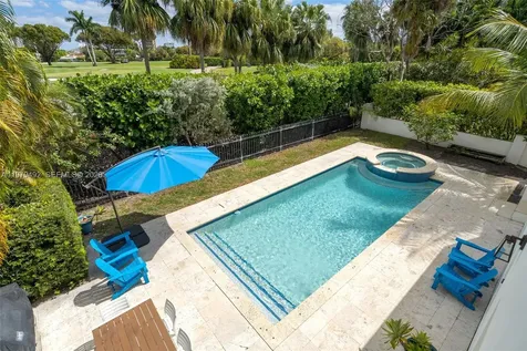 707 W 54th Street Miami Beach FL 33140