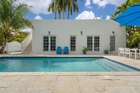 707 W 54th Street Miami Beach FL 33140