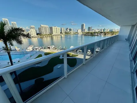 900 Bay Drive Miami Beach FL 33141