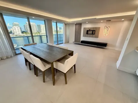 900 Bay Drive Miami Beach FL 33141
