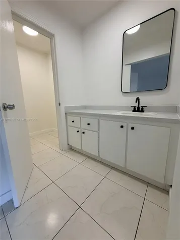 1525 NW 19th Terrace Miami FL 33125