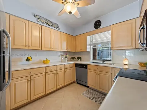 8620 SW 185th Terrace Cutler Bay FL 33157