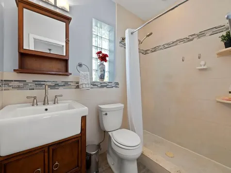 8620 SW 185th Terrace Cutler Bay FL 33157