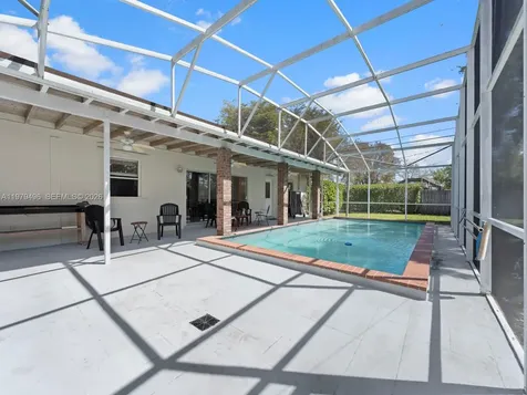 8620 SW 185th Terrace Cutler Bay FL 33157
