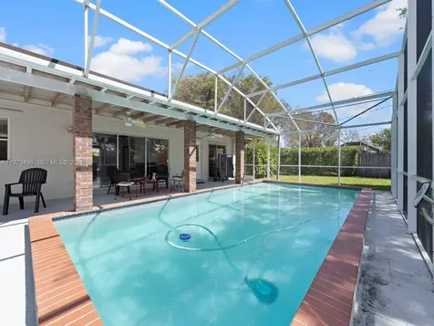 8620 SW 185th Terrace Cutler Bay FL 33157