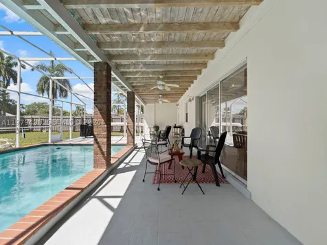 8620 SW 185th Terrace Cutler Bay FL 33157