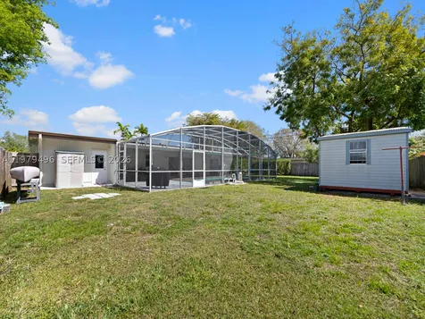 8620 SW 185th Terrace Cutler Bay FL 33157