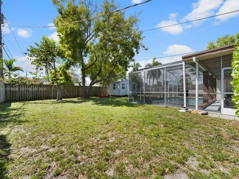 8620 SW 185th Terrace Cutler Bay FL 33157