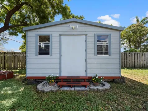 8620 SW 185th Terrace Cutler Bay FL 33157