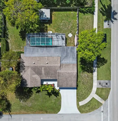 8620 SW 185th Terrace Cutler Bay FL 33157