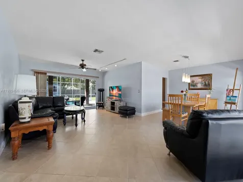 8620 SW 185th Terrace Cutler Bay FL 33157