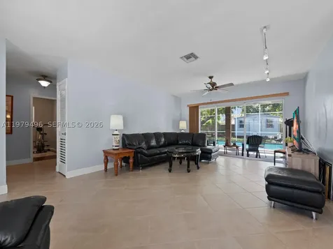 8620 SW 185th Terrace Cutler Bay FL 33157