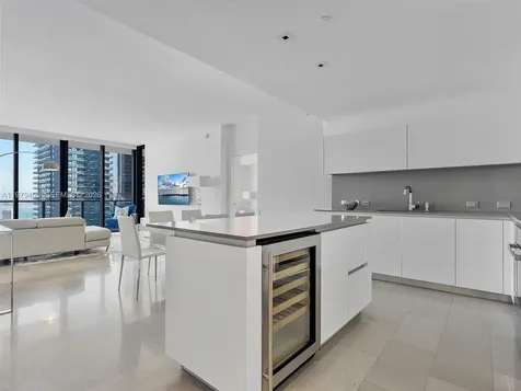 88 SW 7th Street Miami FL 33130