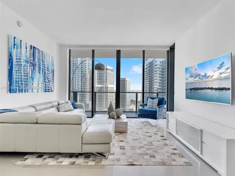 88 SW 7th Street Miami FL 33130