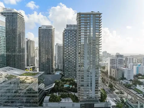 88 SW 7th Street Miami FL 33130