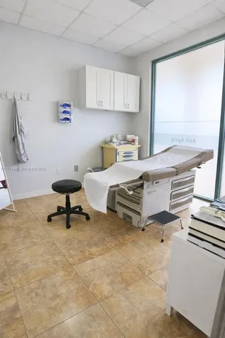 2475 NW 95th Avenue Doral FL 33172
