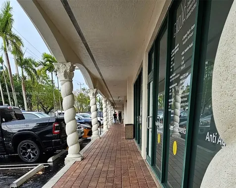2475 NW 95th Avenue Doral FL 33172