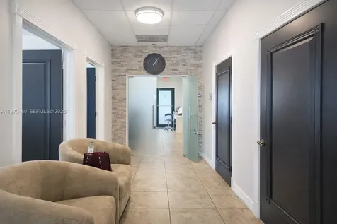2475 NW 95th Avenue Doral FL 33172