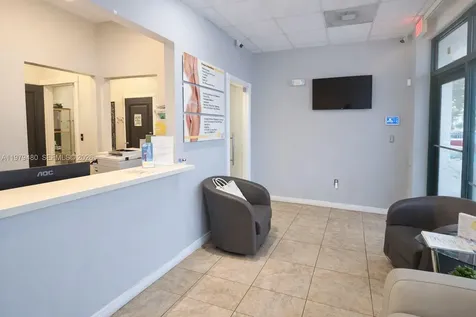 2475 NW 95th Avenue Doral FL 33172