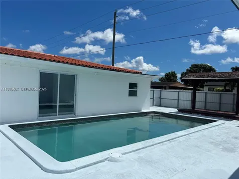 3340 SW 94th Place Miami FL 33165