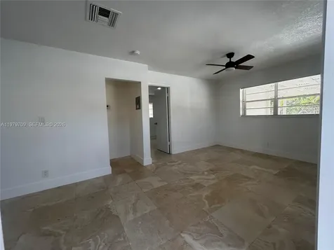 916 SW 10th Street Hallandale Beach FL 33009
