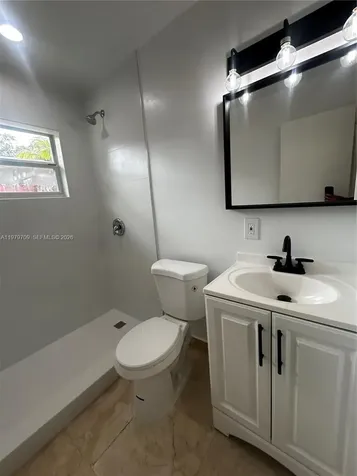 916 SW 10th Street Hallandale Beach FL 33009