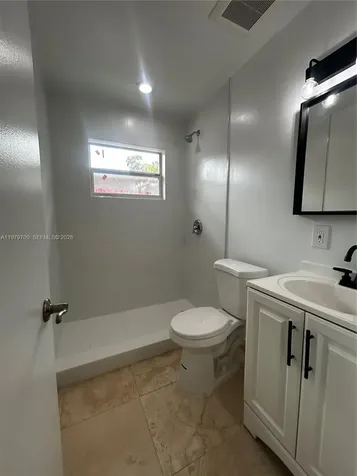 916 SW 10th Street Hallandale Beach FL 33009