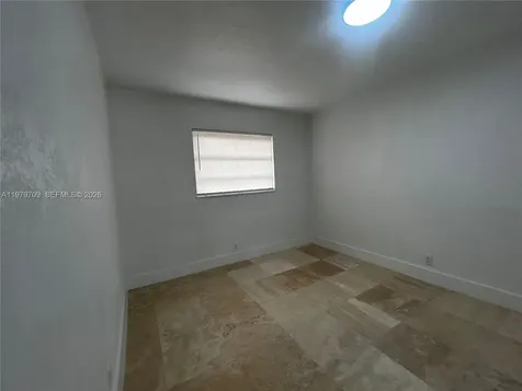 916 SW 10th Street Hallandale Beach FL 33009