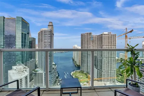 31 SE 5th Street Miami FL 33131
