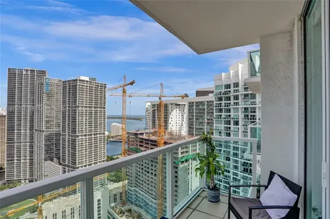 31 SE 5th Street Miami FL 33131