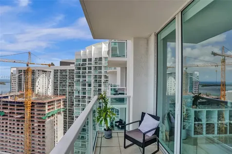31 SE 5th Street Miami FL 33131
