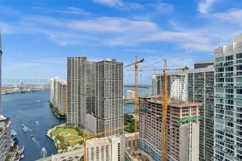 31 SE 5th Street Miami FL 33131