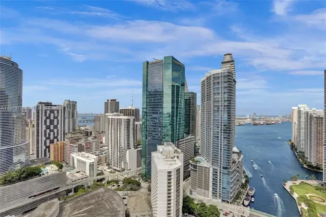 31 SE 5th Street Miami FL 33131