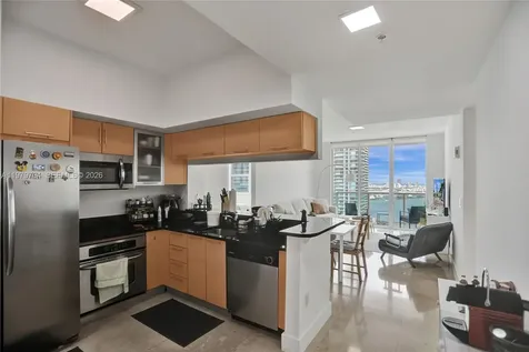 31 SE 5th Street Miami FL 33131